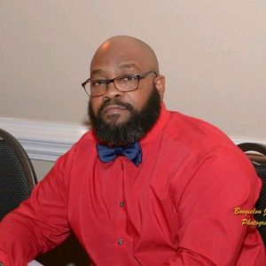 Meet your Posher, Gregory